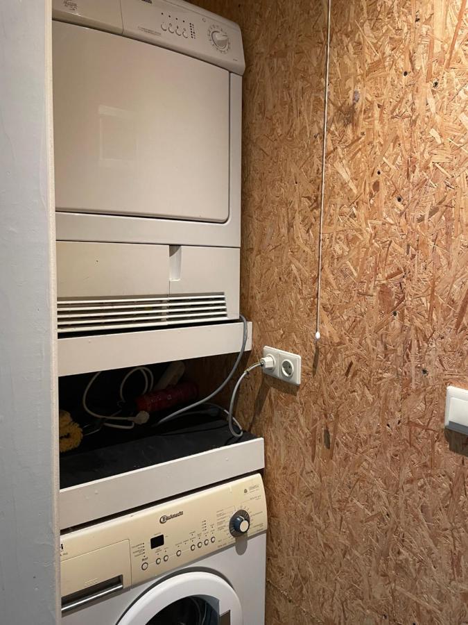 Tiny-House Van Zeecontainers Bij Het Bos أورانييفاود المظهر الخارجي الصورة